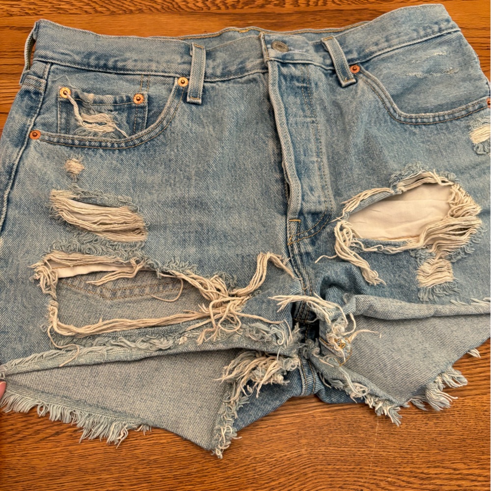 Free People Levi's High-Rise Light Blue Distressed Jean Shorts - Picture 3 of 12